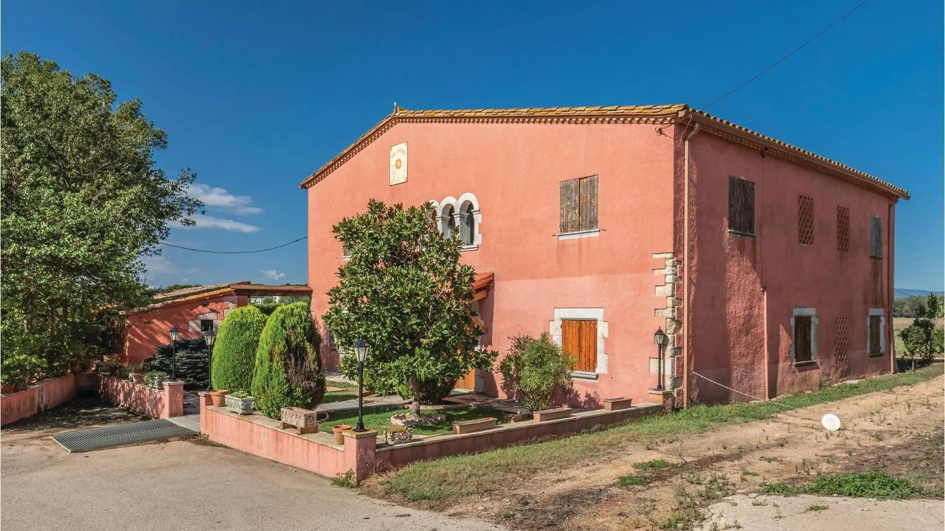 8 Bedroom Amazing Home In Riudellots Riudellots de la Selva Holiday home